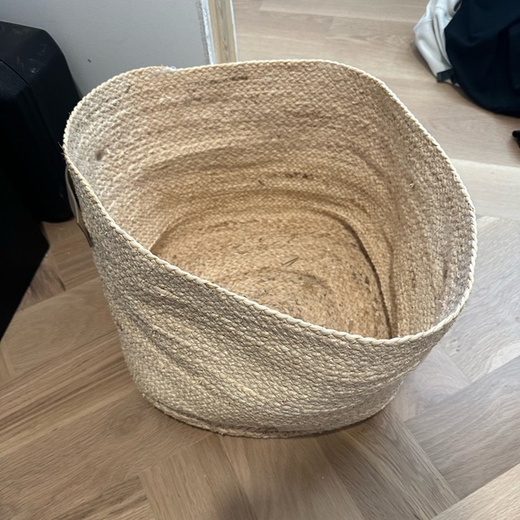 Natural Woven Storage Basket - Picture 2 of 3
